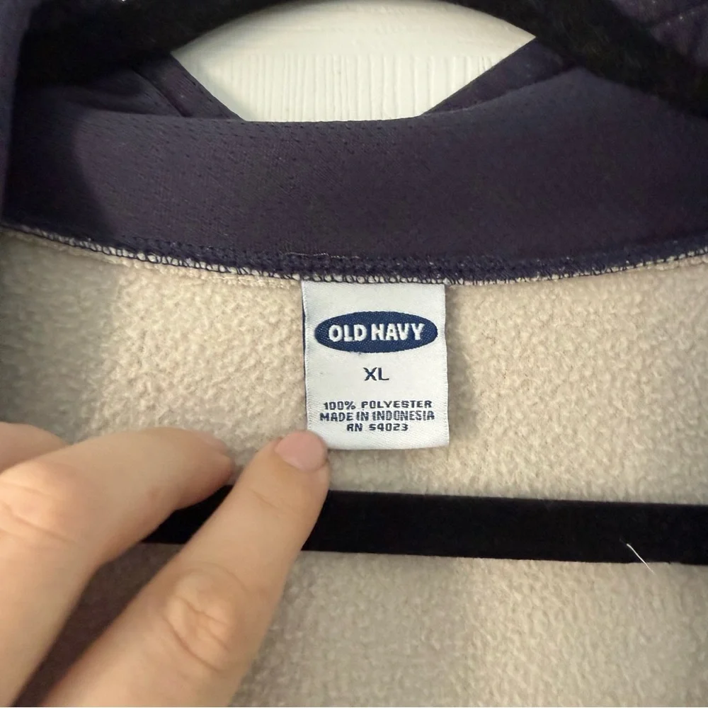 Old Navy Men's Tan Zip-Up Sweater - Picture 2 of 8